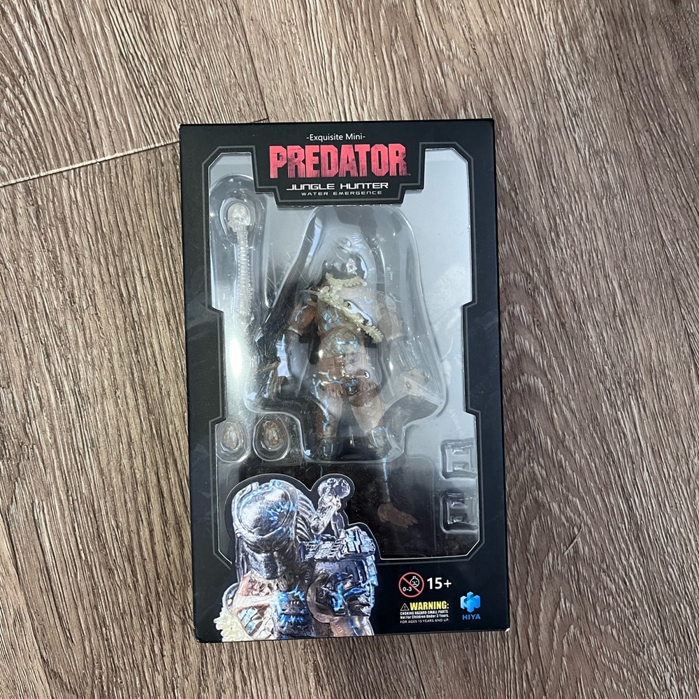 Predator 1/18 Scale Water Emergence Jungle Hunter PX Hiya Toys